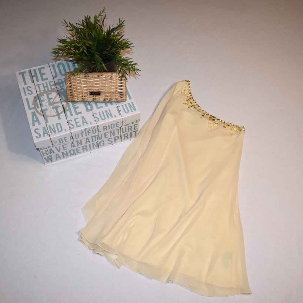 Yellow Cocktail Dress 👗  with embellishments